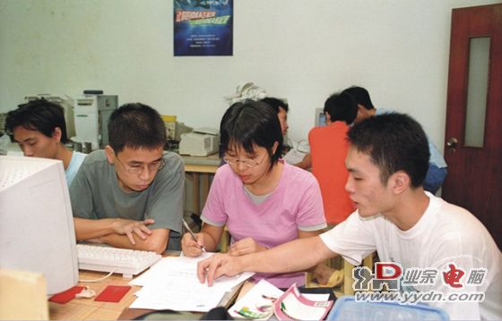 大学生研发新计算机操作系统 被200万收购