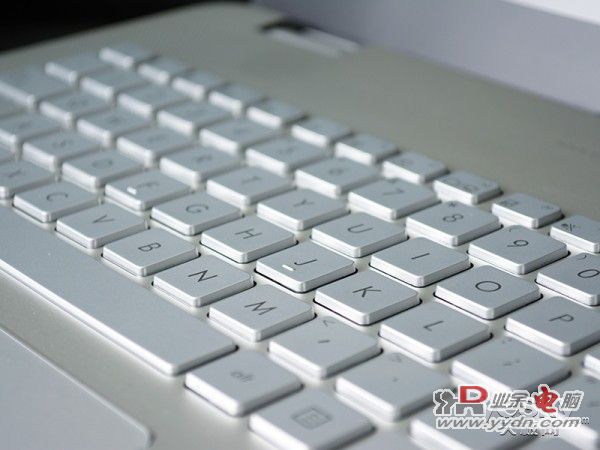 搭载AMD FX7600处理器 华硕新本N551ZU评测