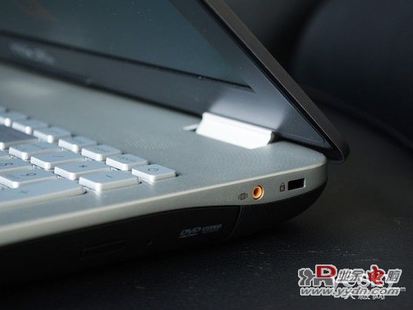搭载AMD FX7600处理器 华硕新本N551ZU评测