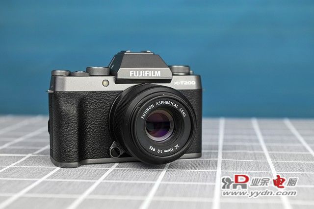 高颜值VLOG入门相机 富士X-T200无反相机评测